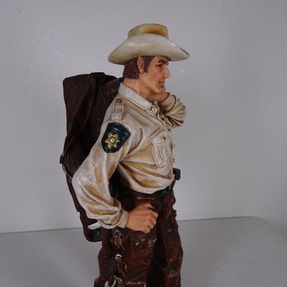 Vintage Vanmark Cowboy Statue Legends of the Law "Defender of the Range" 1/0689 - Picture 9 of 16